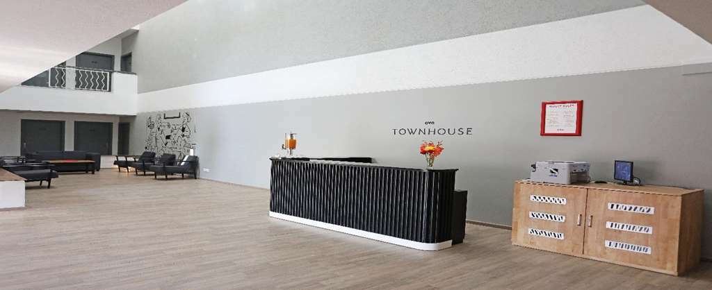 Oyo Townhouse 027 Sector 15 Gurgaon Hotell Bekvämligheter bild