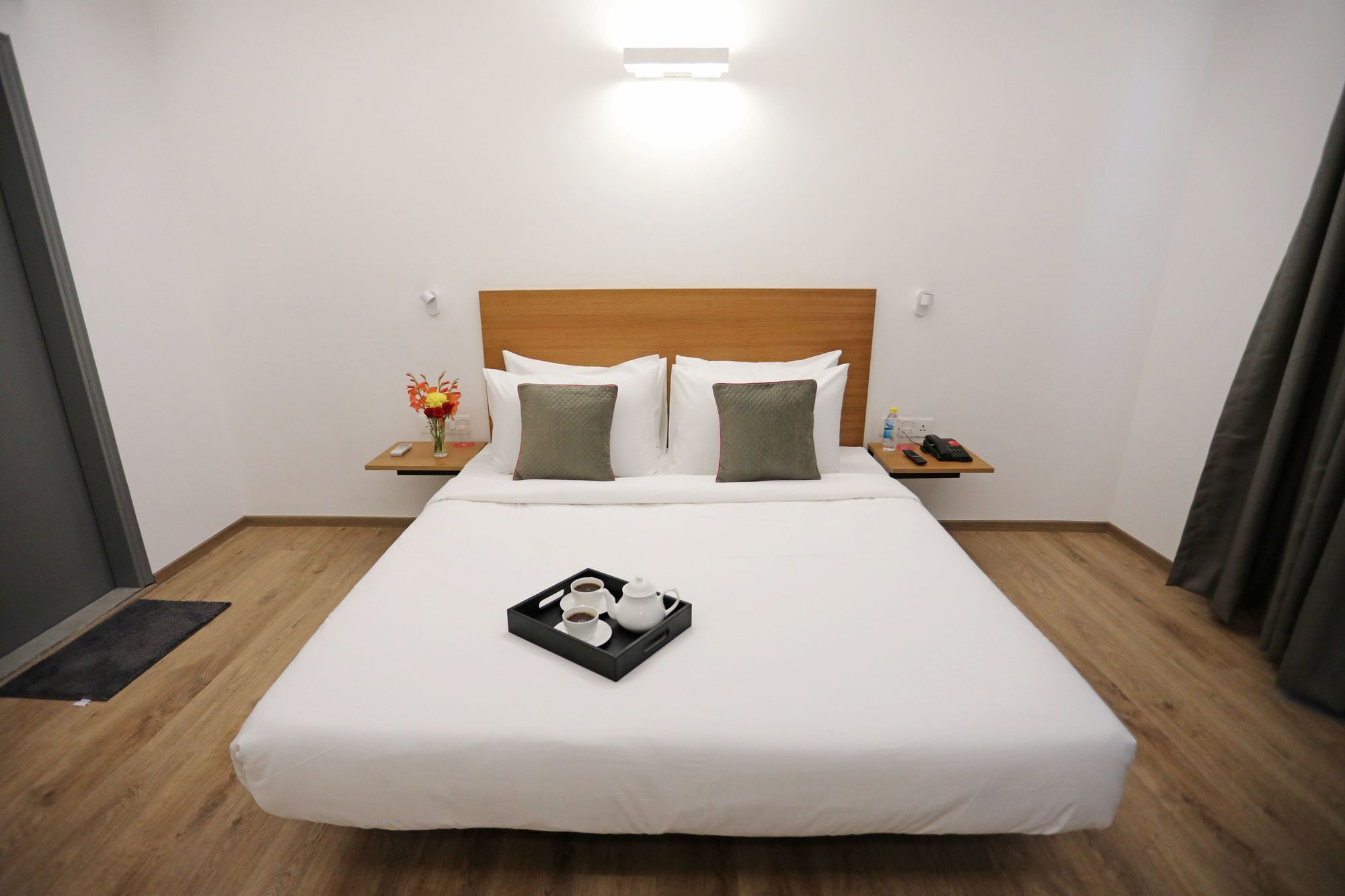 Oyo Townhouse 027 Sector 15 Gurgaon Hotell Exteriör bild
