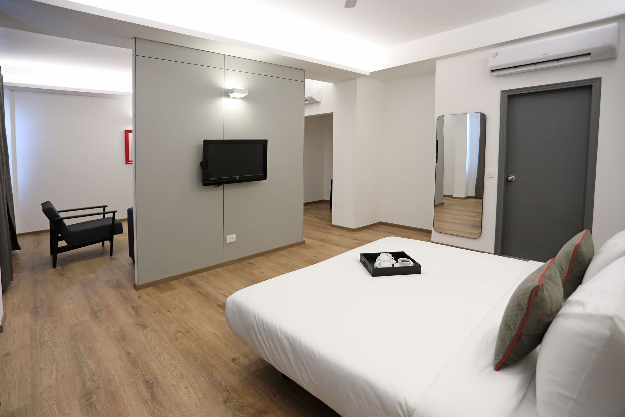 Oyo Townhouse 027 Sector 15 Gurgaon Hotell Exteriör bild